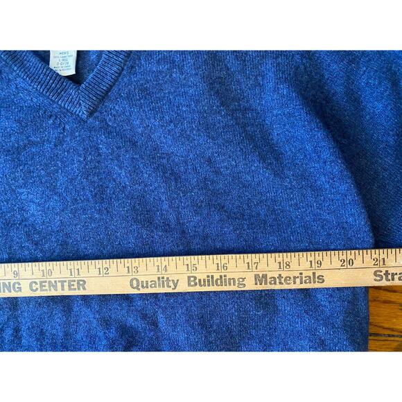 L L Bean Lambswool Sweater V Neck Mens Large Blue - Picture 5 of 10